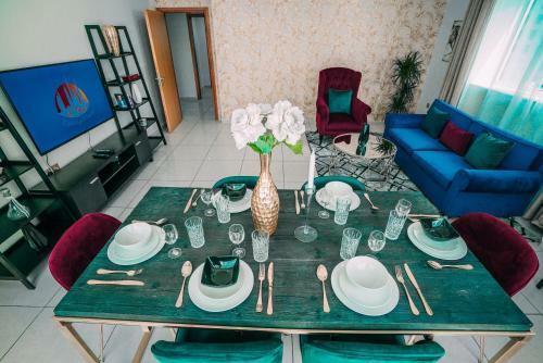 A C Pearl Holiday Homes - Marvelous Marina Apartment