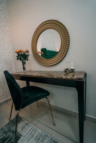 A C Pearl Holiday Homes - Marvelous Marina Apartment