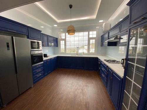 Amvender Home