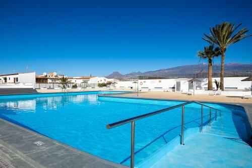Elisia Relax! Lovely Apartment With Swimming Pool