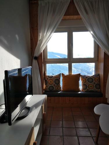 Apartamento Acogedor Estudio Con Parking Gratis - Stunning Views
