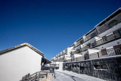 Apartamento Monta�as
