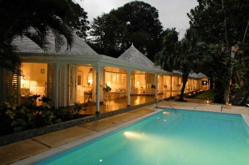 4 Bed Beachfront Villa