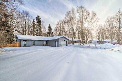 Kenai Home With Fireplace Less Than 10 Mi To Big Eddy!