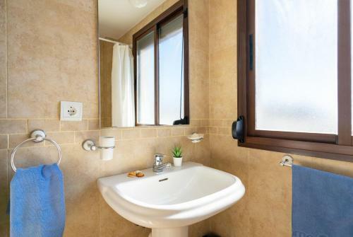 Apartamento Stunning Penthouse With Private Pool In La Cala Steps From Beach