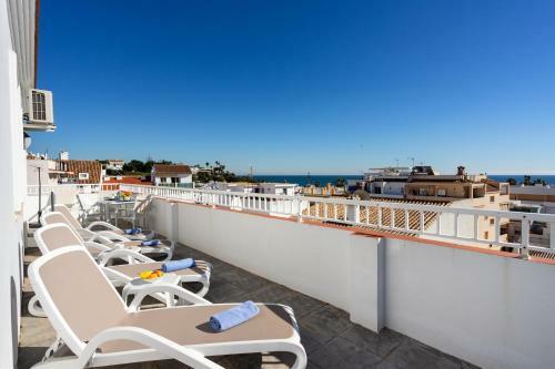 Apartamento Stunning Penthouse With Private Pool In La Cala Steps From Beach