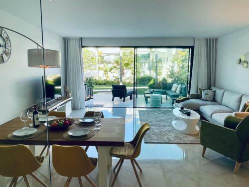 Villa Serenity By The Sea In La Cala