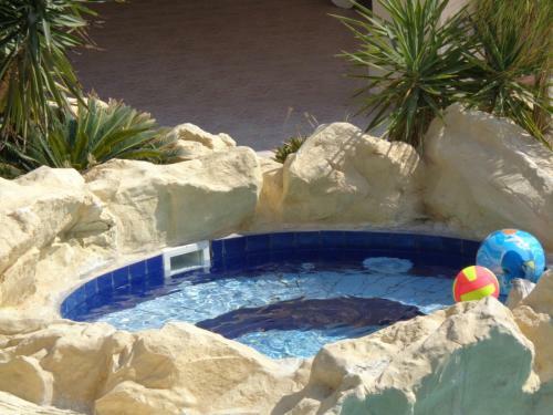 2-bedroom Apartment With Swimming Pool In Larnaca