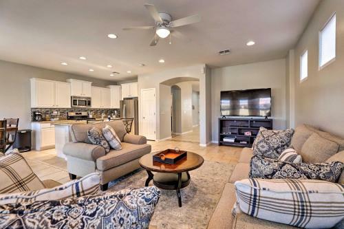 Bright And Airy Goodyear Home Near Golf Courses