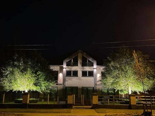 J And R Flanders Fields Holiday Homes