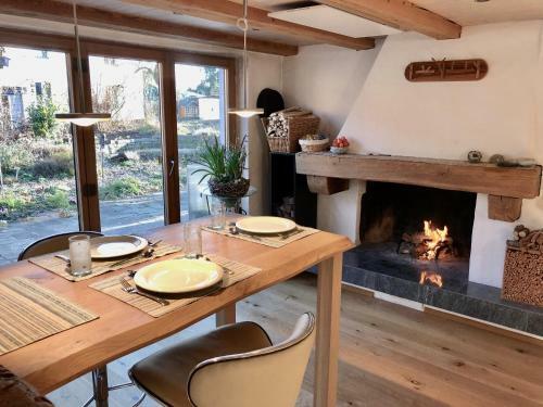 Ferienhaus Mit Naturgarten