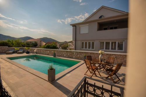 Villa Nalla Near Dubrovnik With Pool
