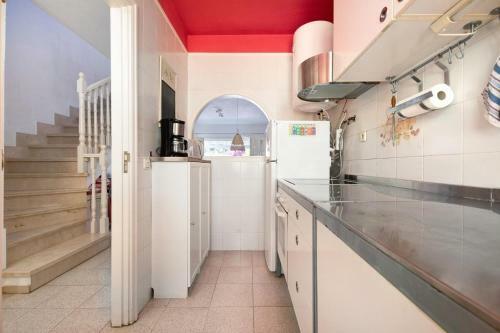 Lovely 2-bed House With Pool And Sea-view Chayofa