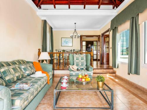 Hermosa Villa Chayofa Con Piscina Y Terraza