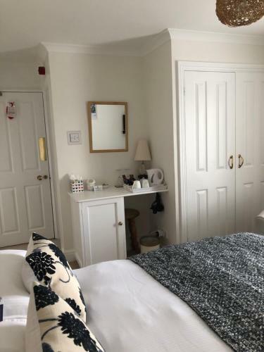 Hostal Rebleen Guest House
