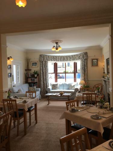 Hostal Rebleen Guest House