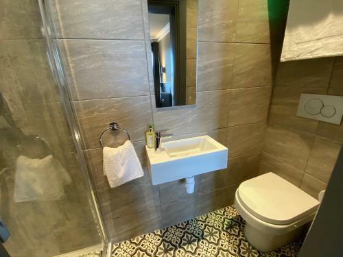 Hostal Irvine Guest House