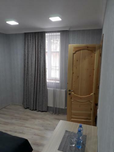 Hostal Vardzia