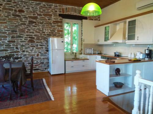 Villa Marina Traditional Stonehouse