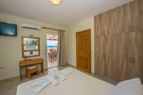 Villas Porto Odysseas Afionas Corfu