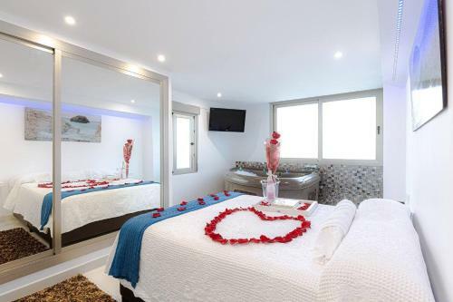 Apartment With Jacuzzi Near The Beach Arenales