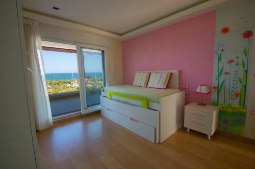Mediterranean First Line Beach Luxury Villa With Private Pool In Alicante