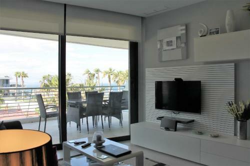 Infinity View Lovely Apartment