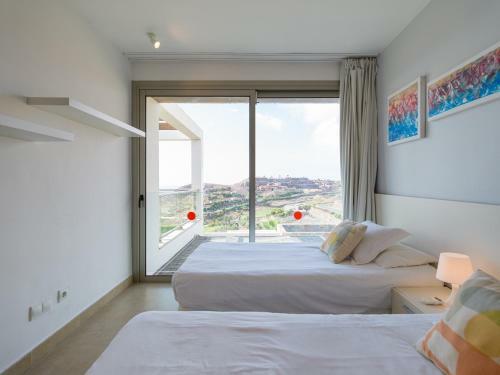 Salobre Villas Golfers