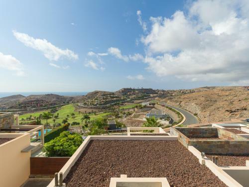 Salobre Villas Golfers