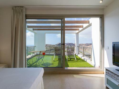 Salobre Villas Golfers