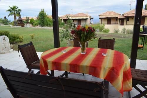 Afitos Holiday Home