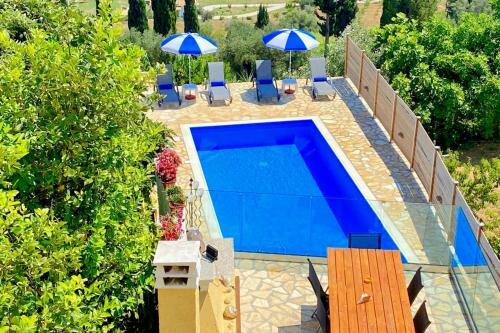 Villa Dinos