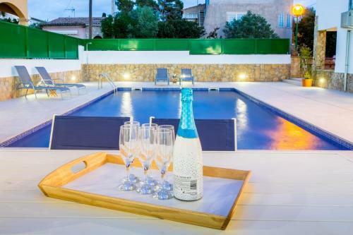Villa Dolphin House