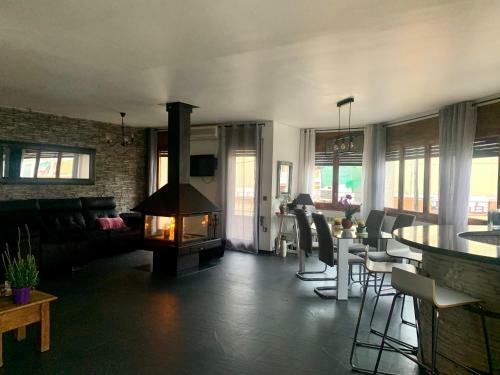 Apartamento Alojamiento Tur�stico Casa Ela