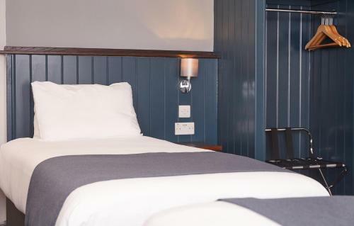 Hotel Corner House Inn By Good Night Inns