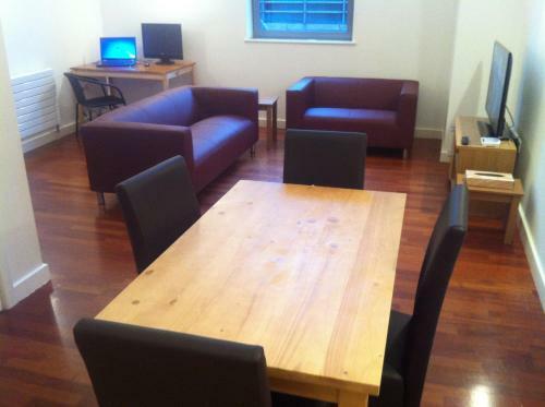 Newcastle Executive Apartment