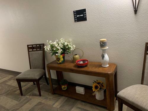 Spacious 2bed/2bath Apartment Is Mesa, Az - 55+ Community