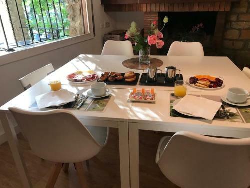 Bed & Breakfast Els Avets De La Muga