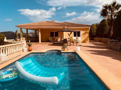 Denia Seaview Golf, Tennis & Beach Villa