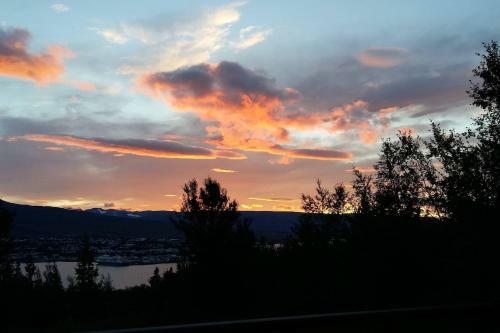 Bj�rkin ? Cozy Cabin With Excellent View