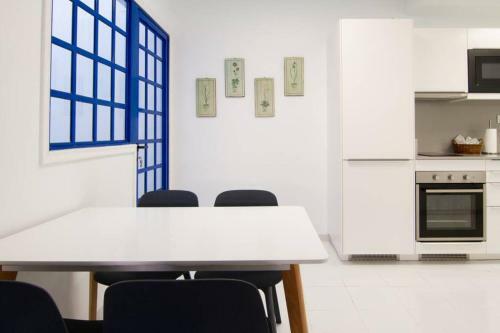 Reci�n Renovado Apartamento A 2 Min de La Playa