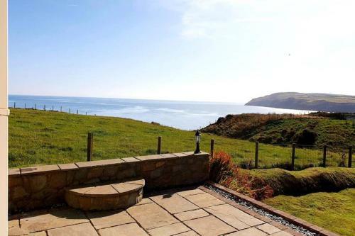 Bodnant-4 Bed-views Views Views-aberdaron