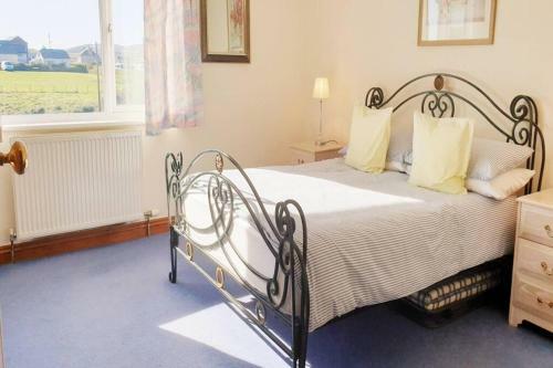 Bodnant-4 Bed-views Views Views-aberdaron