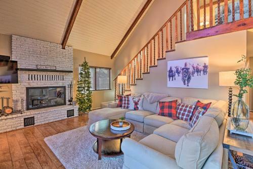 Modern Mountain Chalet With Natl Forest Access
