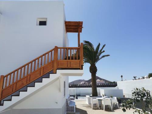 Apartamentos Anjomacar I