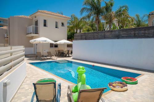 Fig Tree Villa Ekaterina 3 Bdrm