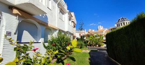 Townhouse With Bbq And Pools - Costa Hispania