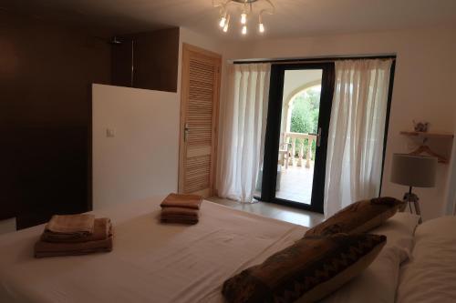Villa Calle Palomas 13