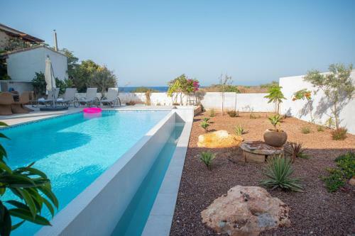 Villa Protaras Art House Seviews