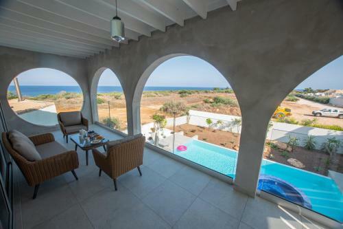 Villa Protaras Art House Seviews